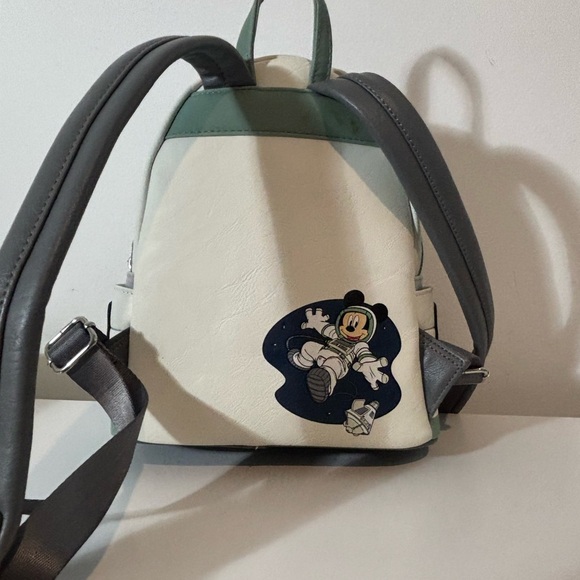 Loungefly Disney Mickey Mouse Spaceman Glow In The Dark Mini Backpack Astronaut - Picture 5 of 13